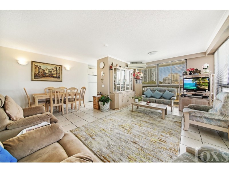 4C/10 Marine Parade, Southport QLD 4215