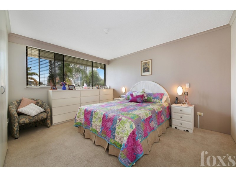 4C/10 Marine Parade, Southport QLD 4215