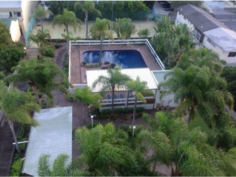 4C/10 Marine Parade, Southport QLD 4215