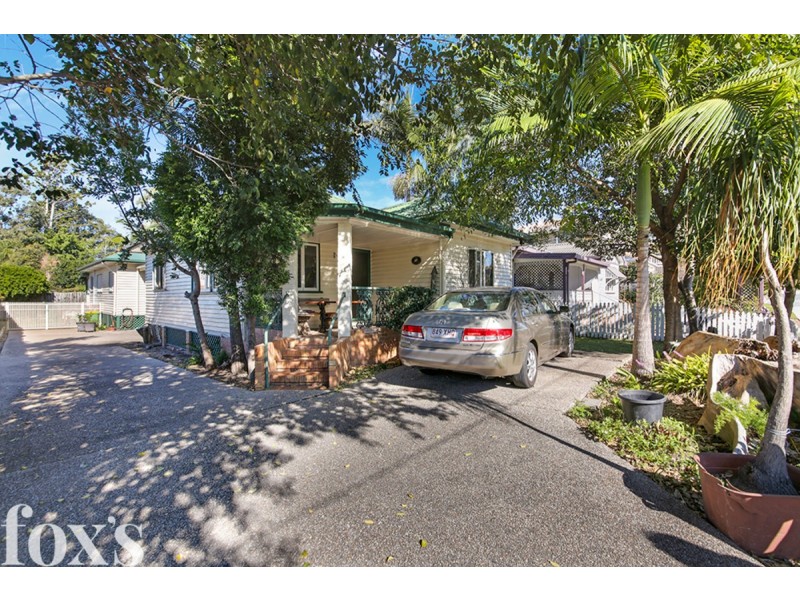 1/42 Robert Street, Labrador QLD 4215