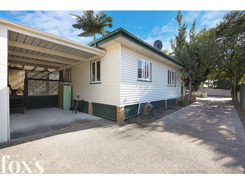 1/42 Robert Street, Labrador QLD 4215
