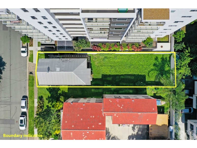 12 Norman Street, Southport QLD 4215