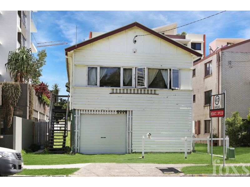 12 Norman Street, Southport QLD 4215