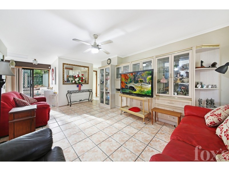 1/6 Mace Court, Labrador QLD 4215