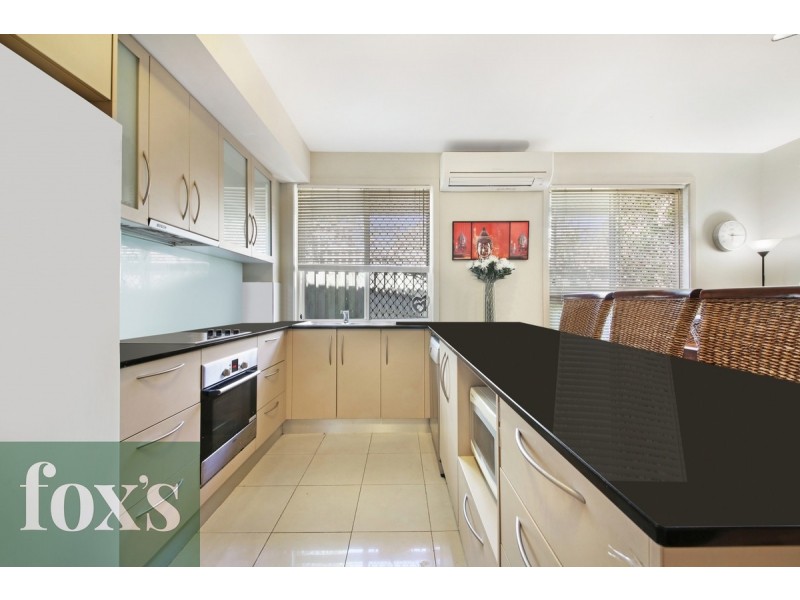 1/104 Eugaree Street, Southport QLD 4215