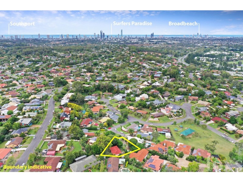 8 Giro Place, Ashmore QLD 4214