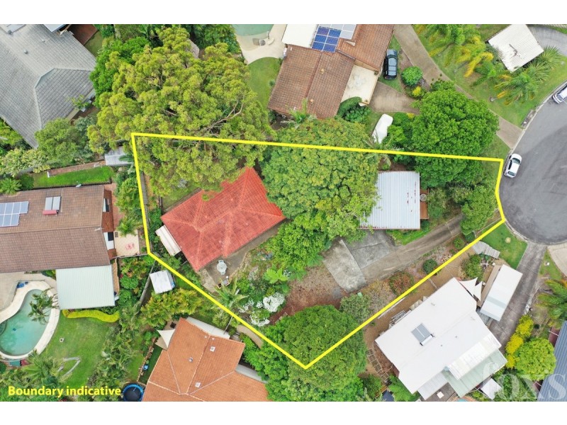 8 Giro Place, Ashmore QLD 4214