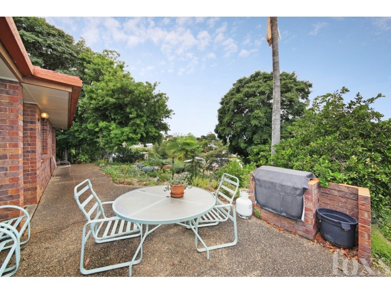 8 Giro Place, Ashmore QLD 4214