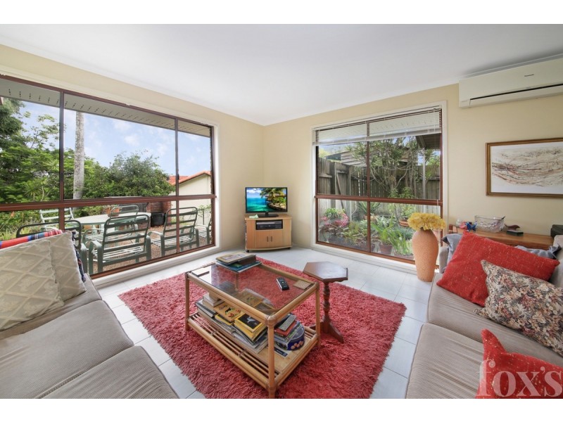 8 Giro Place, Ashmore QLD 4214