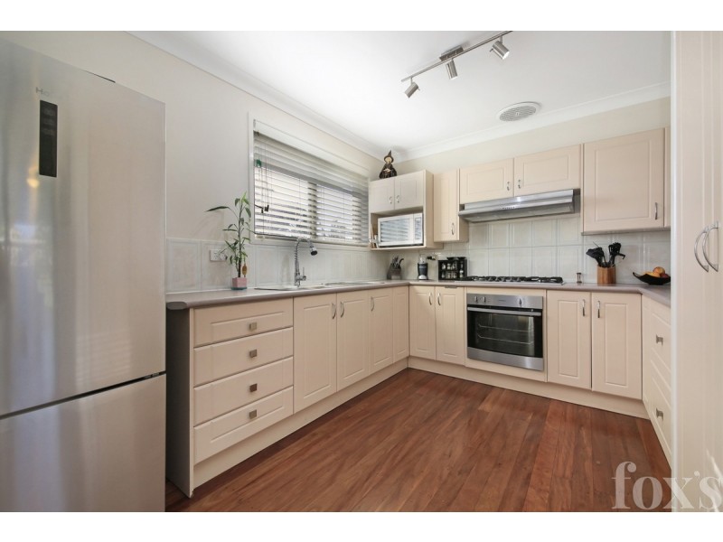 5 Larwon Terrace, Southport QLD 4215