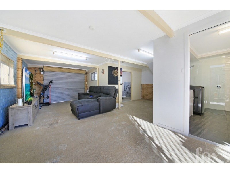 5 Larwon Terrace, Southport QLD 4215