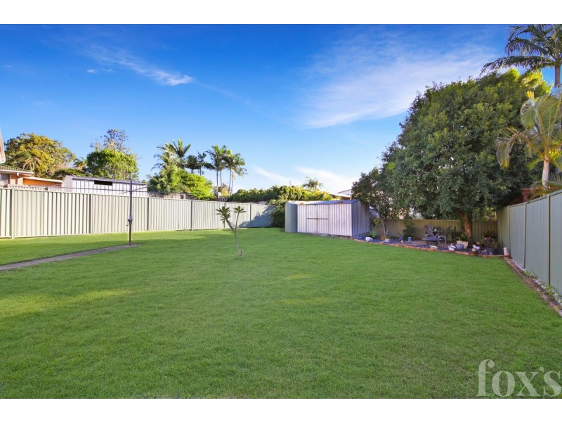 5 Larwon Terrace, Southport QLD 4215