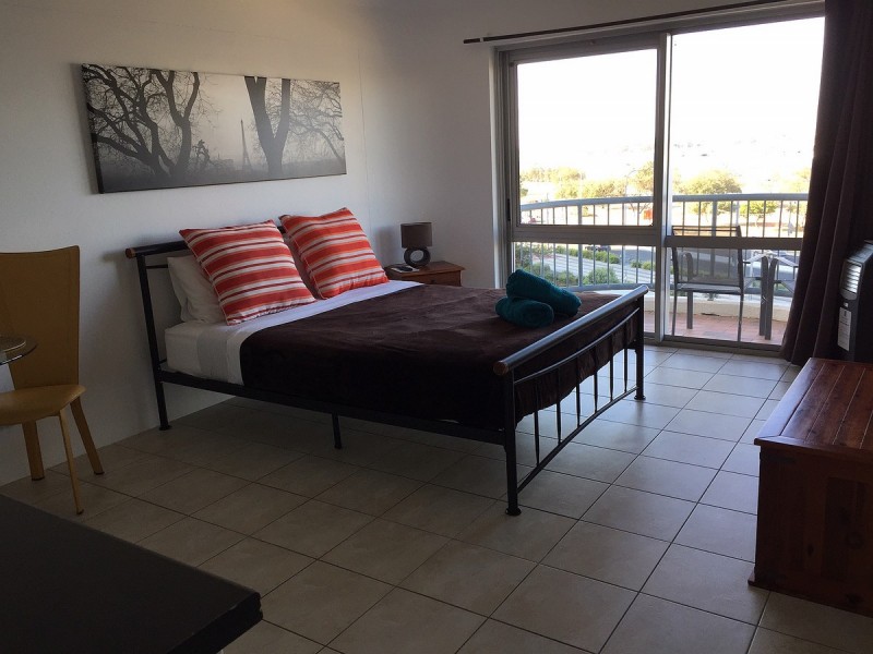 88/83 Brighton Parade, Southport QLD 4215