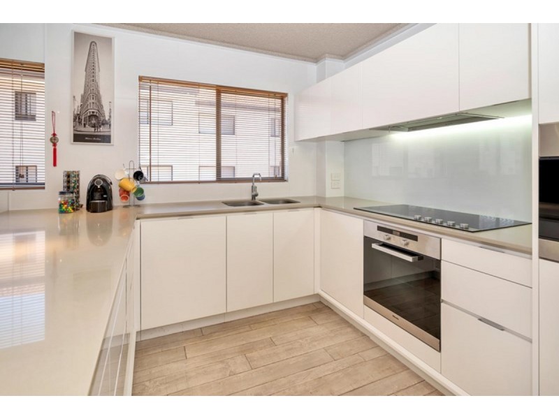 3/29 Lenneberg Street, Southport QLD 4215