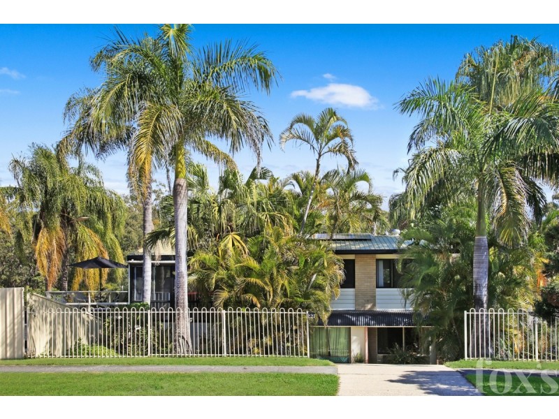 33 Warana Avenue, Southport QLD 4215