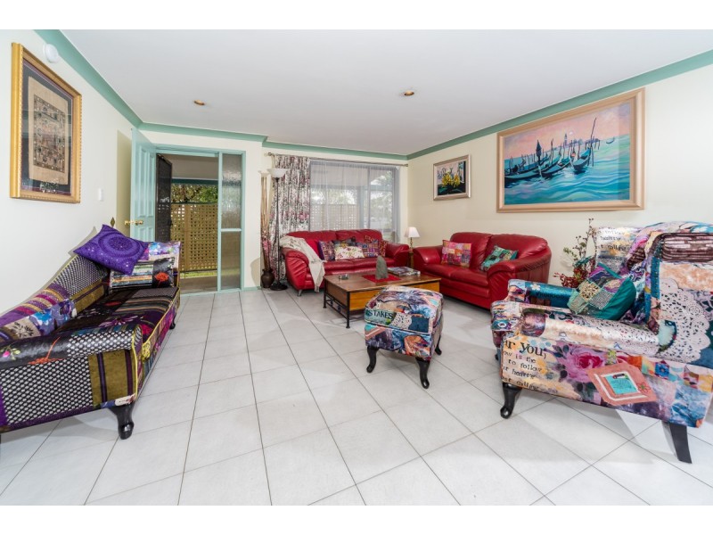 31 Helensvale Road, Helensvale QLD 4212