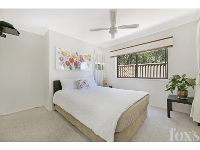 2/17 Hentdale Court, Labrador QLD 4215