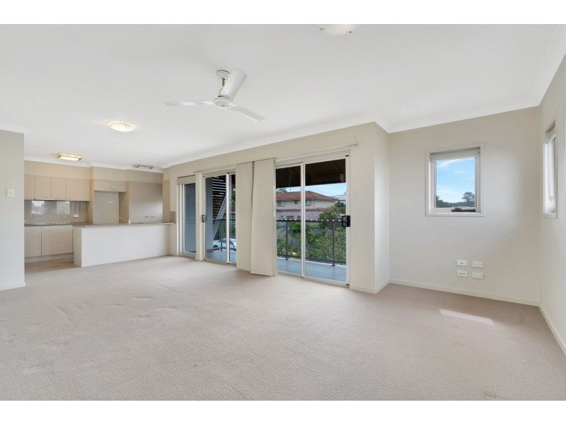 2/18-20 Musgrave Avenue, Southport QLD 4215