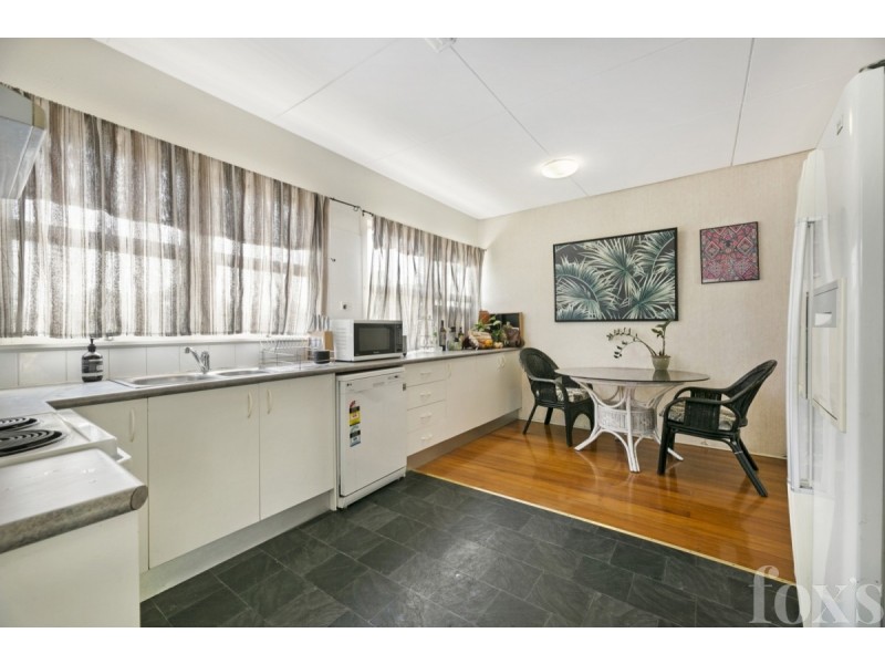 38 West King Street, Southport QLD 4215