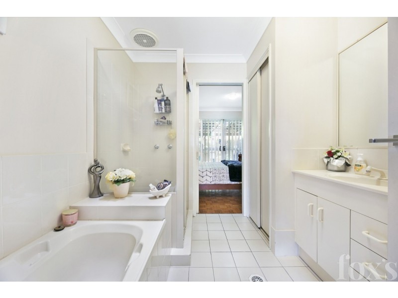 1/425 Oxley Drive, Runaway Bay QLD 4216