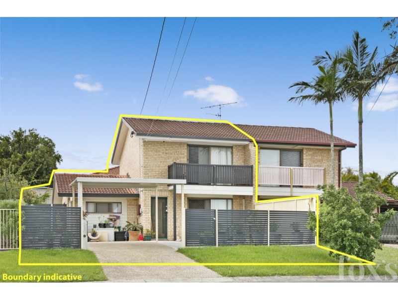 1/221 Government Road, Labrador QLD 4215