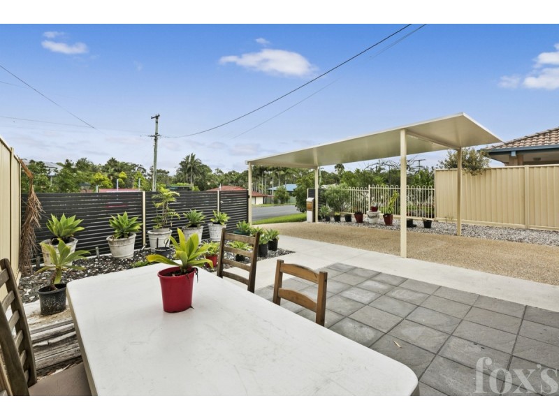 1/221 Government Road, Labrador QLD 4215