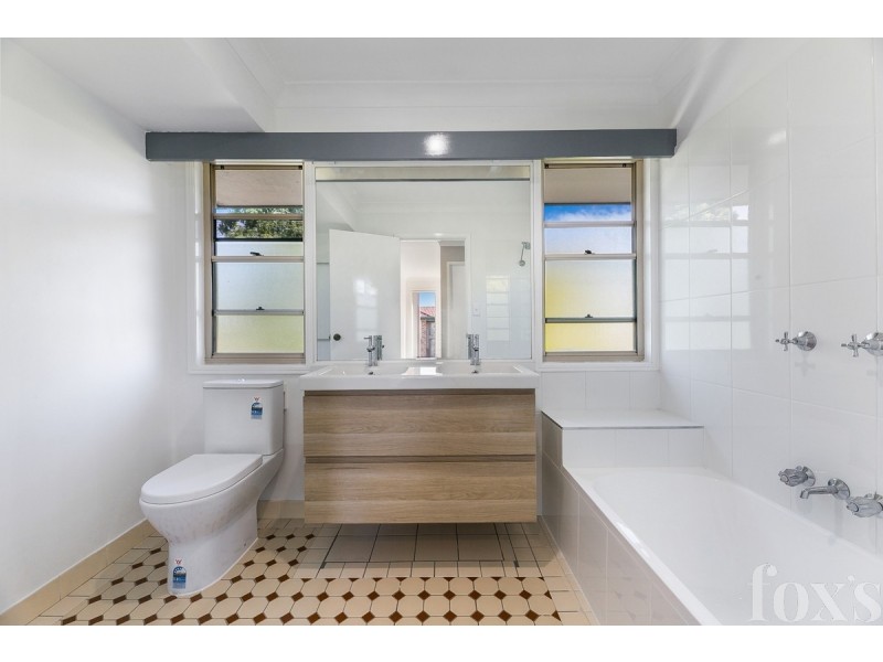 39/75 Brown Street, Labrador QLD 4215