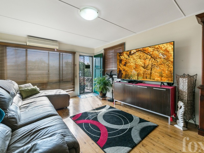 94 Robert Street, Labrador QLD 4215