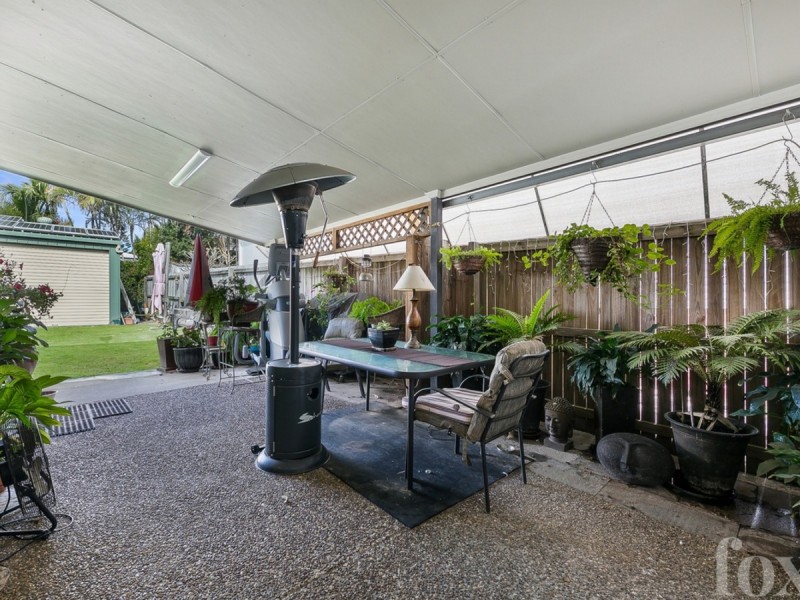 94 Robert Street, Labrador QLD 4215