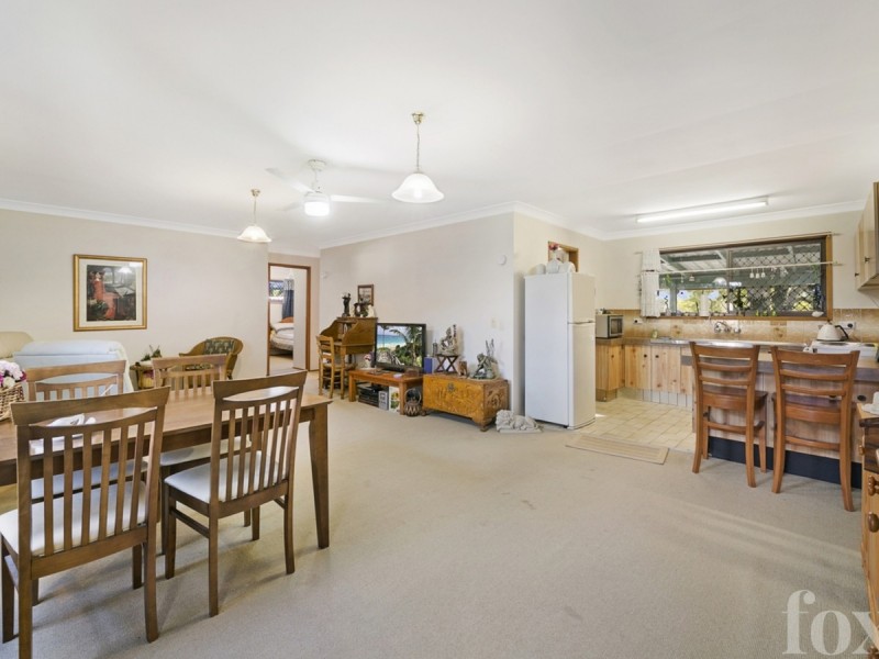 1/14 Davebill Court, Labrador QLD 4215