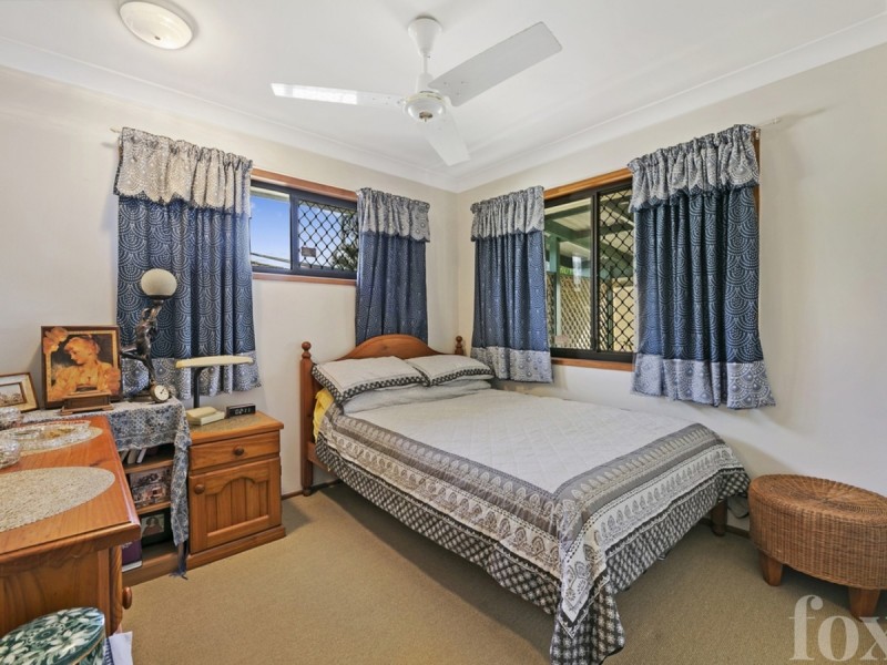 1/14 Davebill Court, Labrador QLD 4215