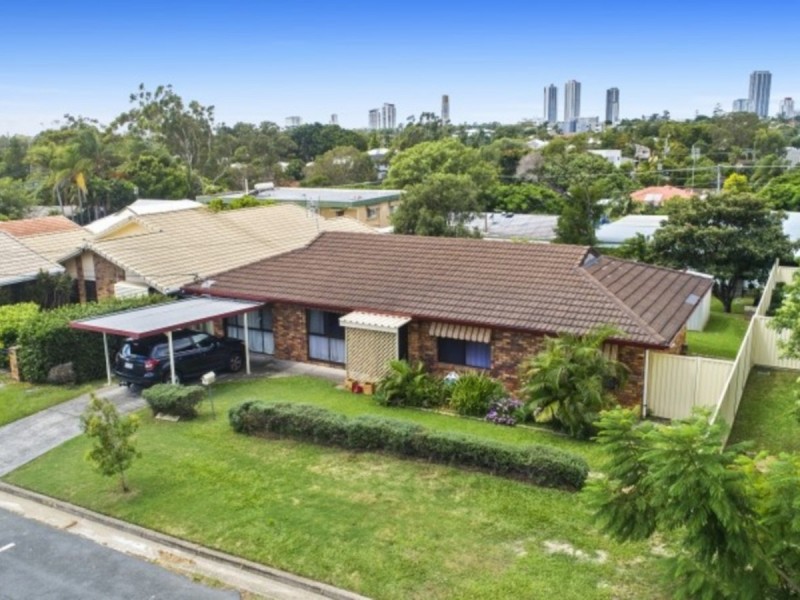 11 Salmon Street, Southport QLD 4215