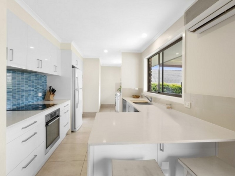 11 Salmon Street, Southport QLD 4215