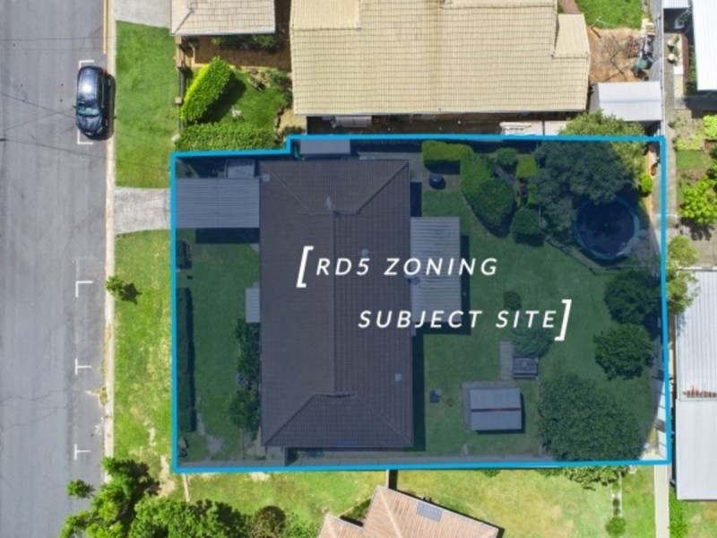 11 Salmon Street, Southport QLD 4215