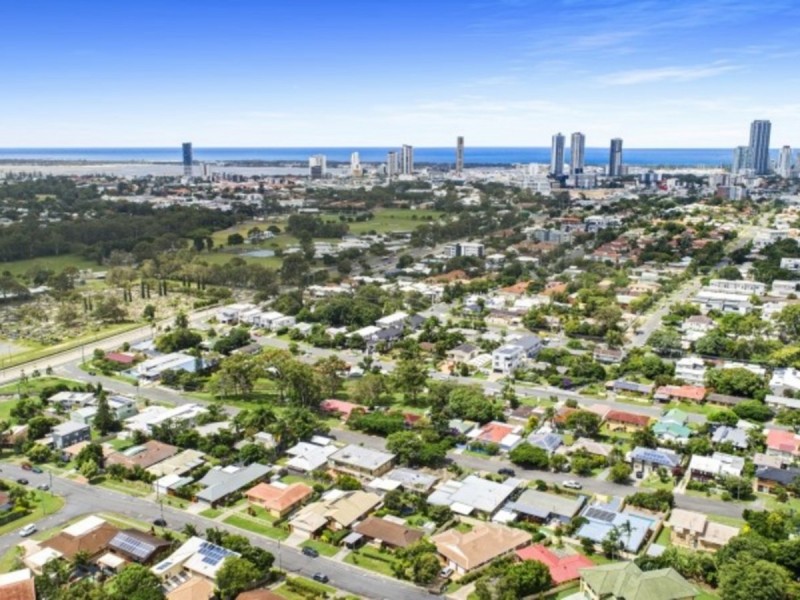 11 Salmon Street, Southport QLD 4215