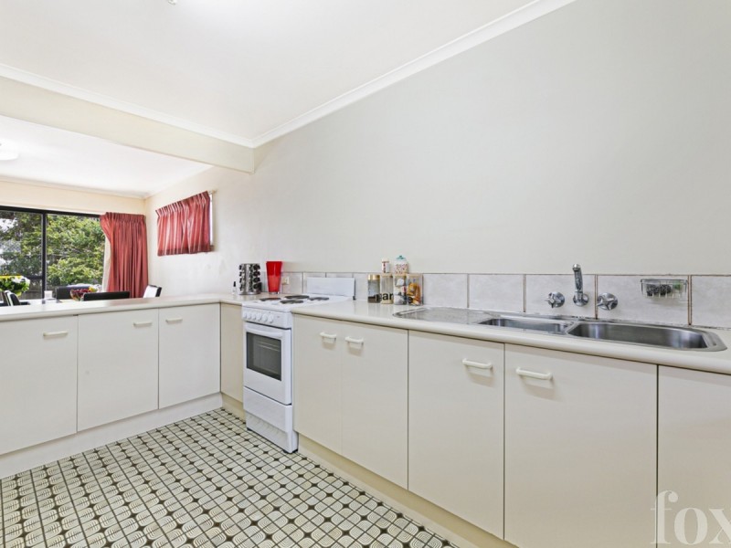 1/28a Marine Parade, Southport QLD 4215