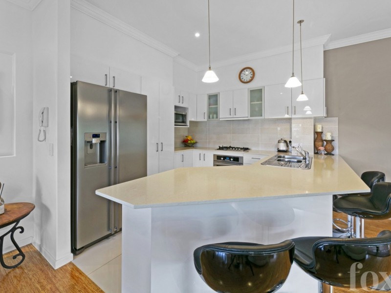 1/28 Huth Street, Labrador QLD 4215