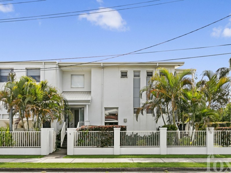 1/28 Huth Street, Labrador QLD 4215