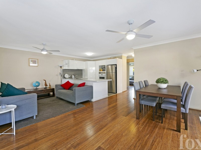 2/17 Barton Avenue, Southport QLD 4215