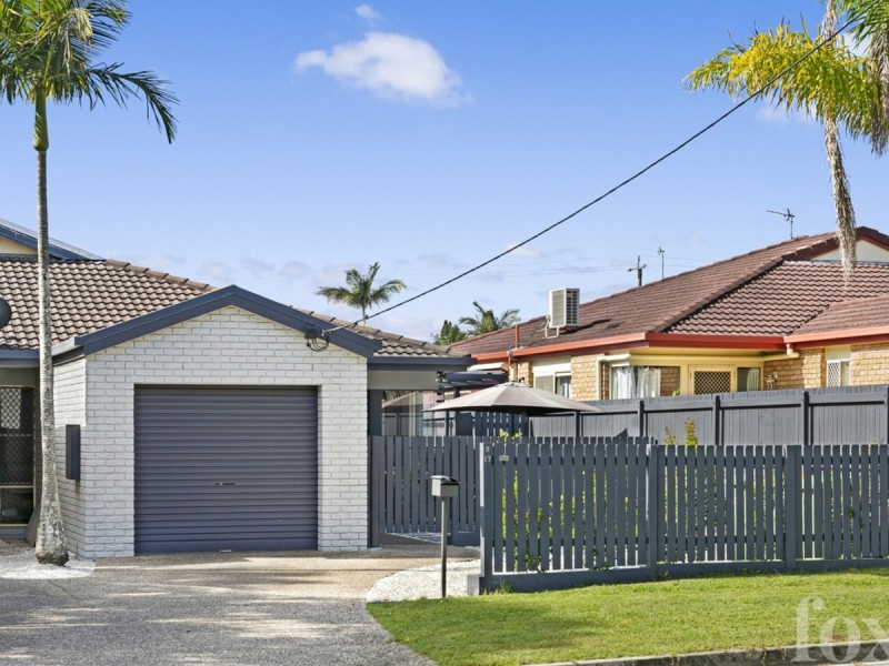 2/17 Barton Avenue, Southport QLD 4215