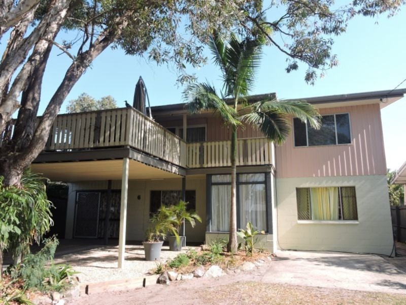 6 Nyora Street, Southport QLD 4215