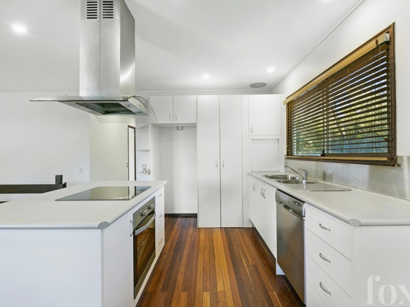 36 Eileen Avenue, Southport QLD 4215