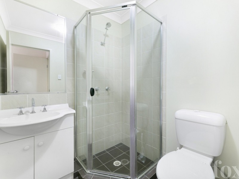 33/7 Brown Street, Labrador QLD 4215