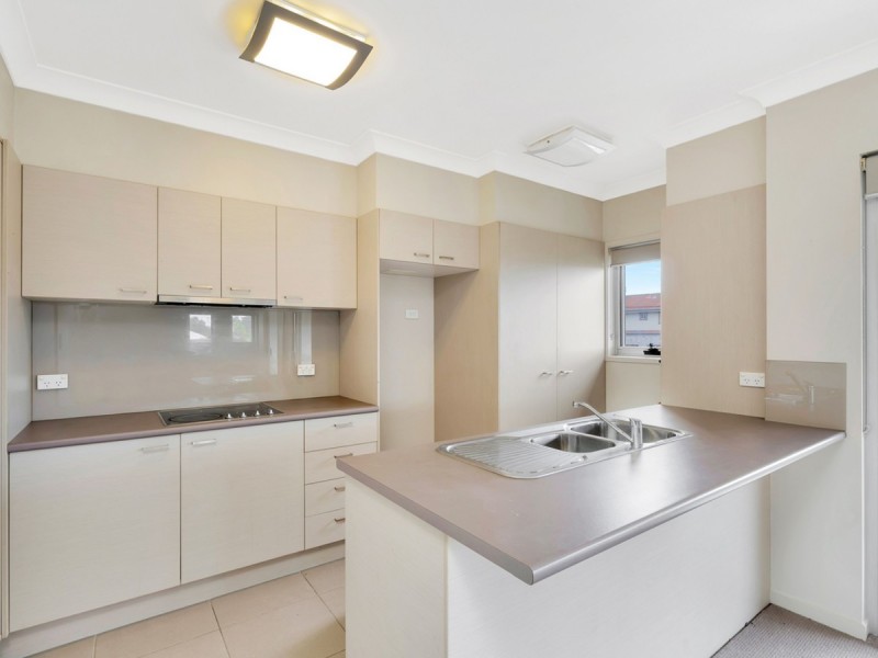 4/18-20 Musgrave Avenue, Southport QLD 4215