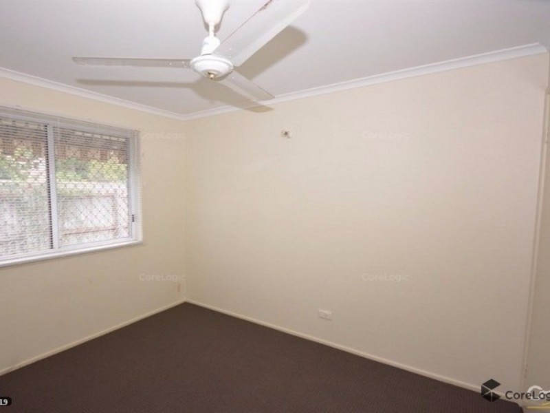 2/183 Central Street, Labrador QLD 4215