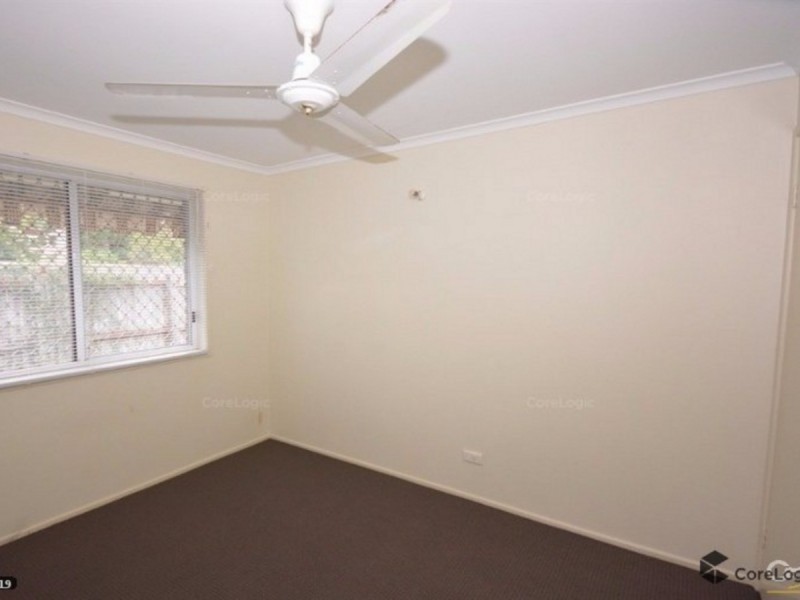 2/183 Central Street, Labrador QLD 4215