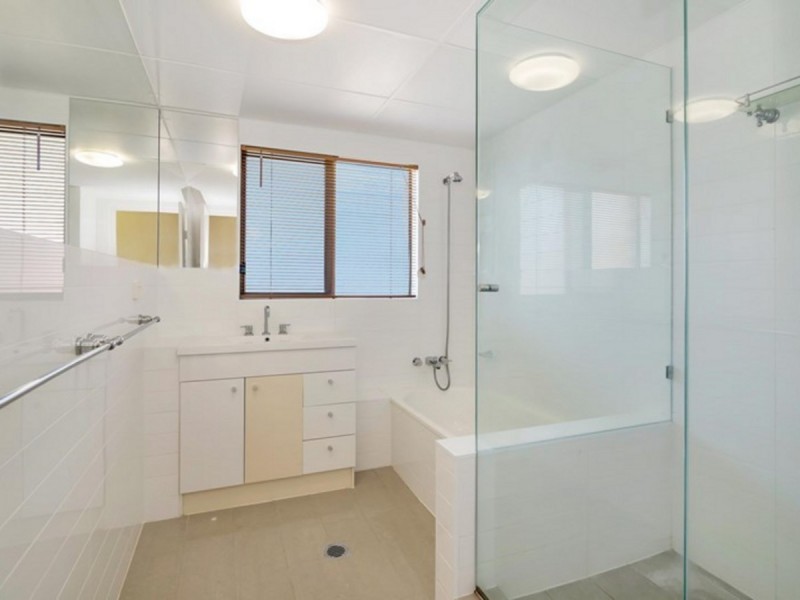 3/29 Lenneberg Street, Southport QLD 4215