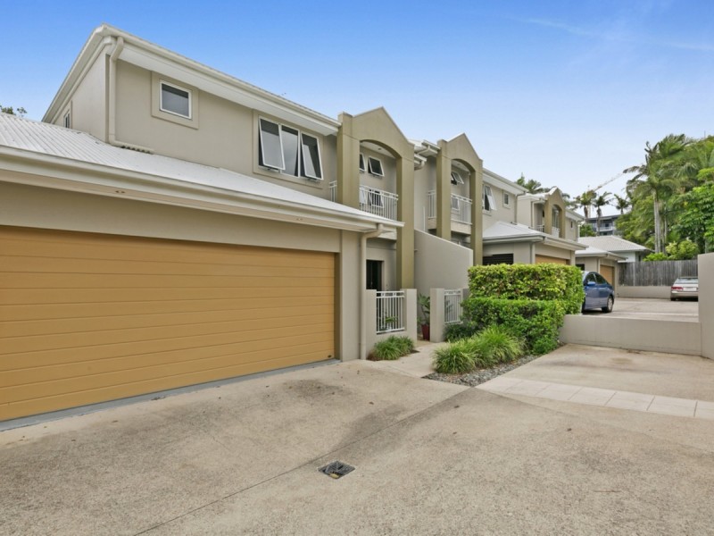 3/2 Ward Street, Southport QLD 4215