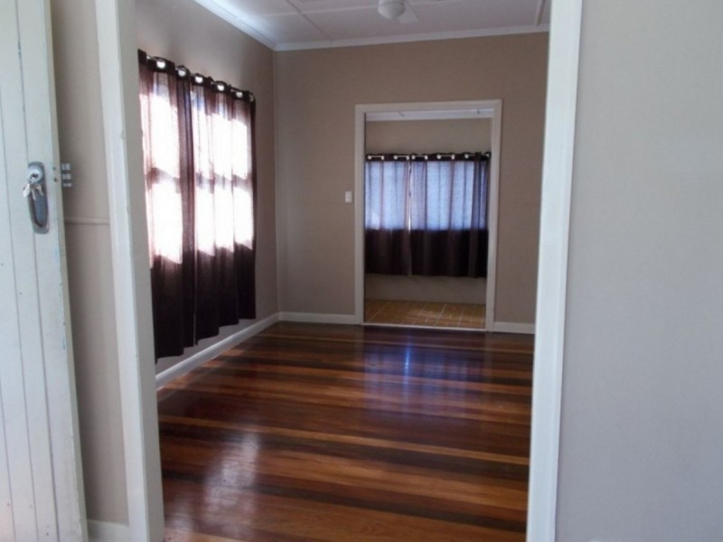 160 Turpin Road, Labrador QLD 4215