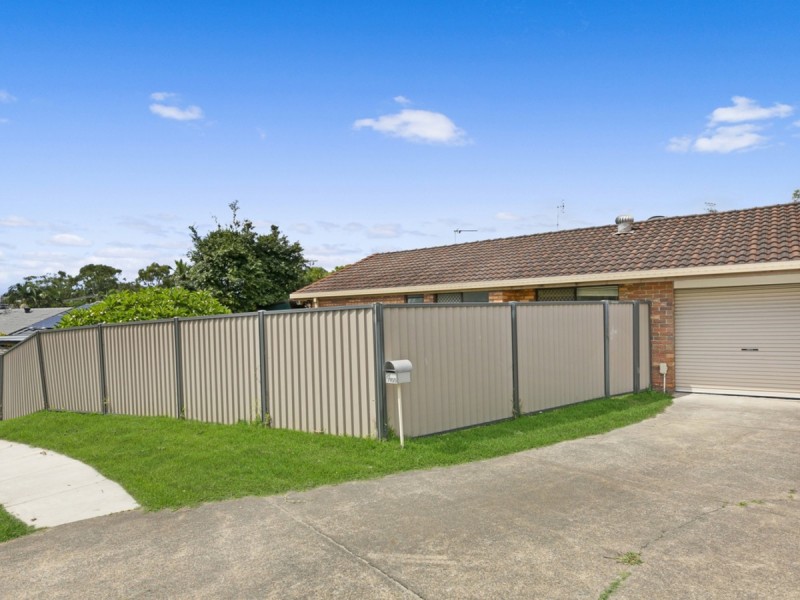 2/100 Botanical Drive, Labrador QLD 4215